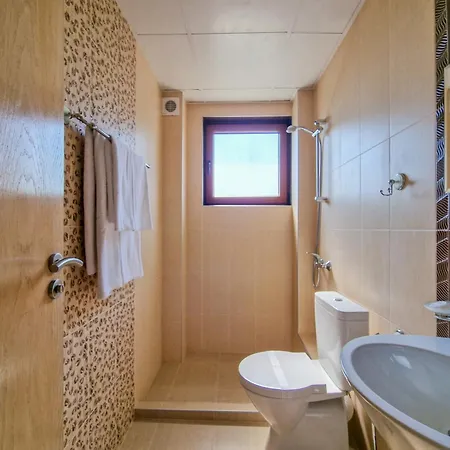 айляк клуб Hotel 2*