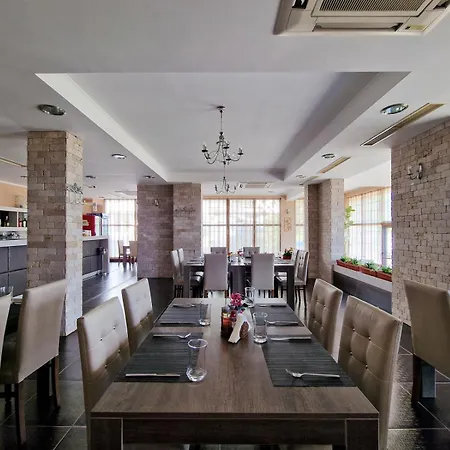 Hotel айляк клуб 2*