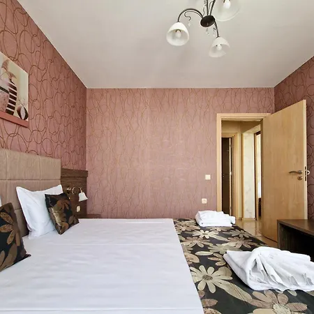 айляк клуб 2*