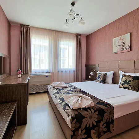 айляк клуб 2*