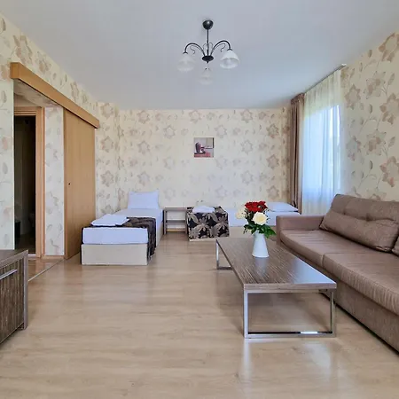 айляк клуб 2*