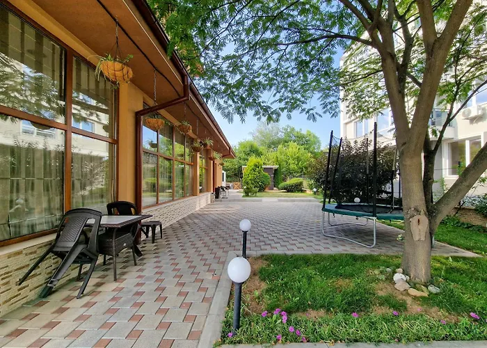 айляк клуб 2*