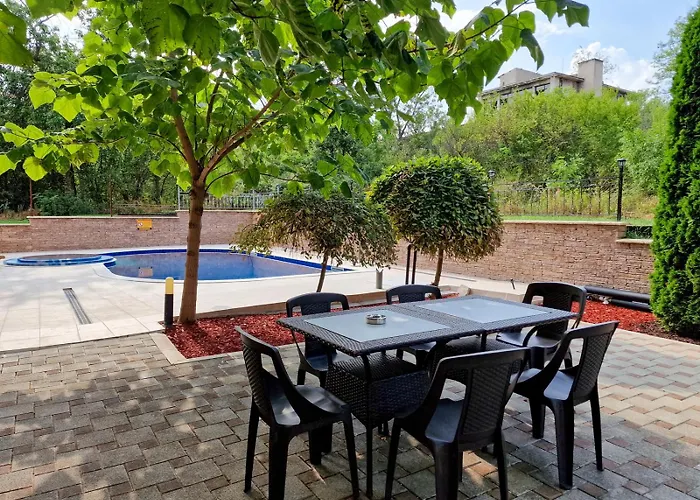 Hotel айляк клуб Hisarya