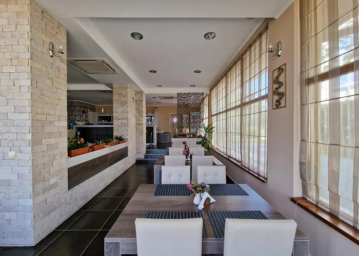 Hotel айляк клуб Hisarya