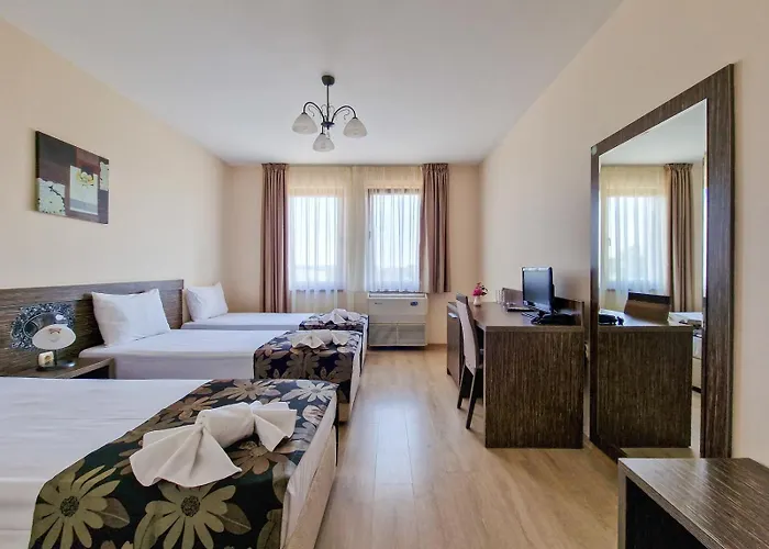 айляк клуб Hotel Hisarya