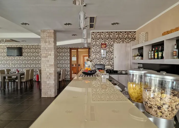 айляк клуб Hotel 2*