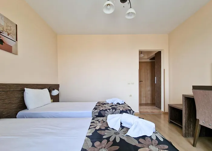 Hotel айляк клуб 2*